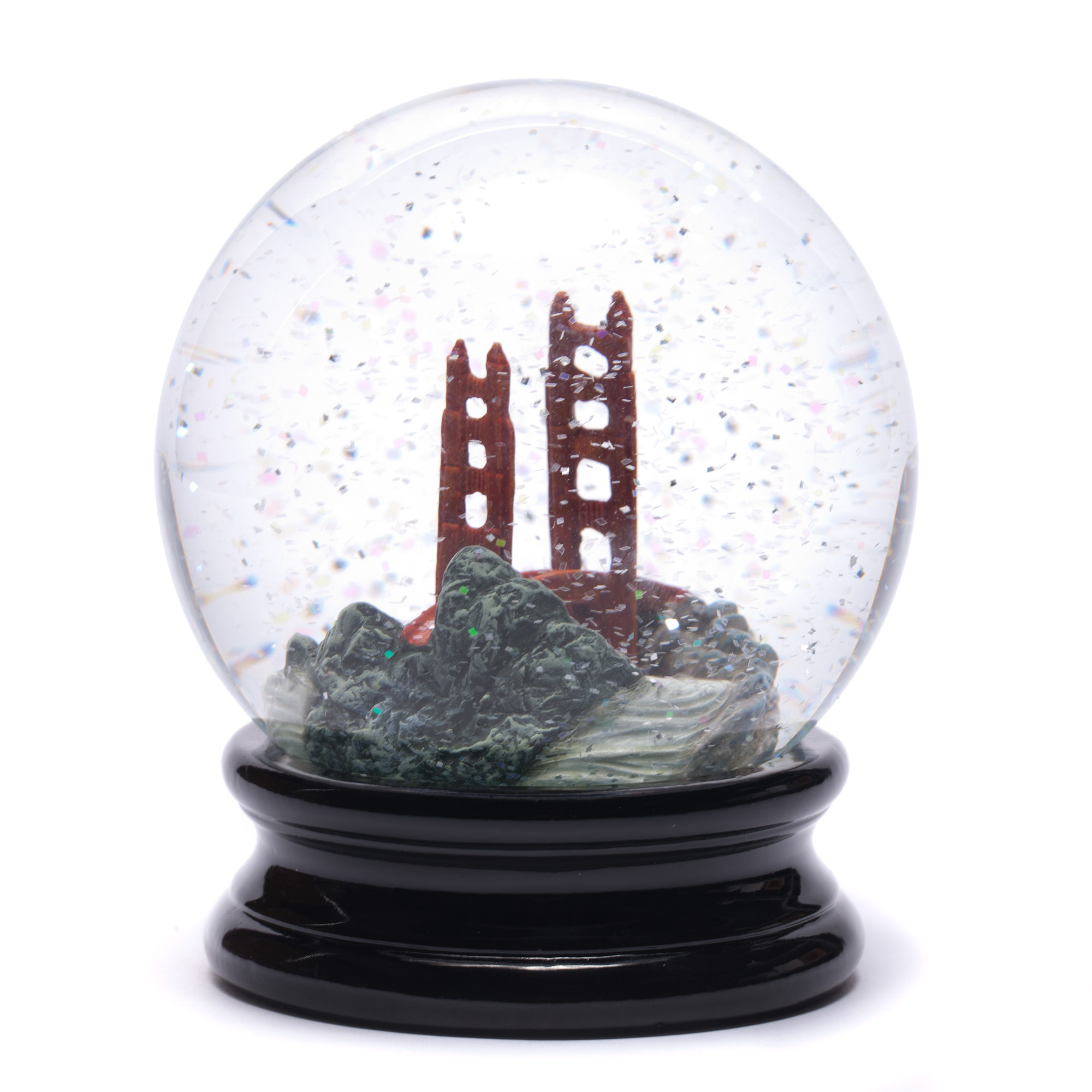 Golden Gate Bridge Snow Globe | Gump’s