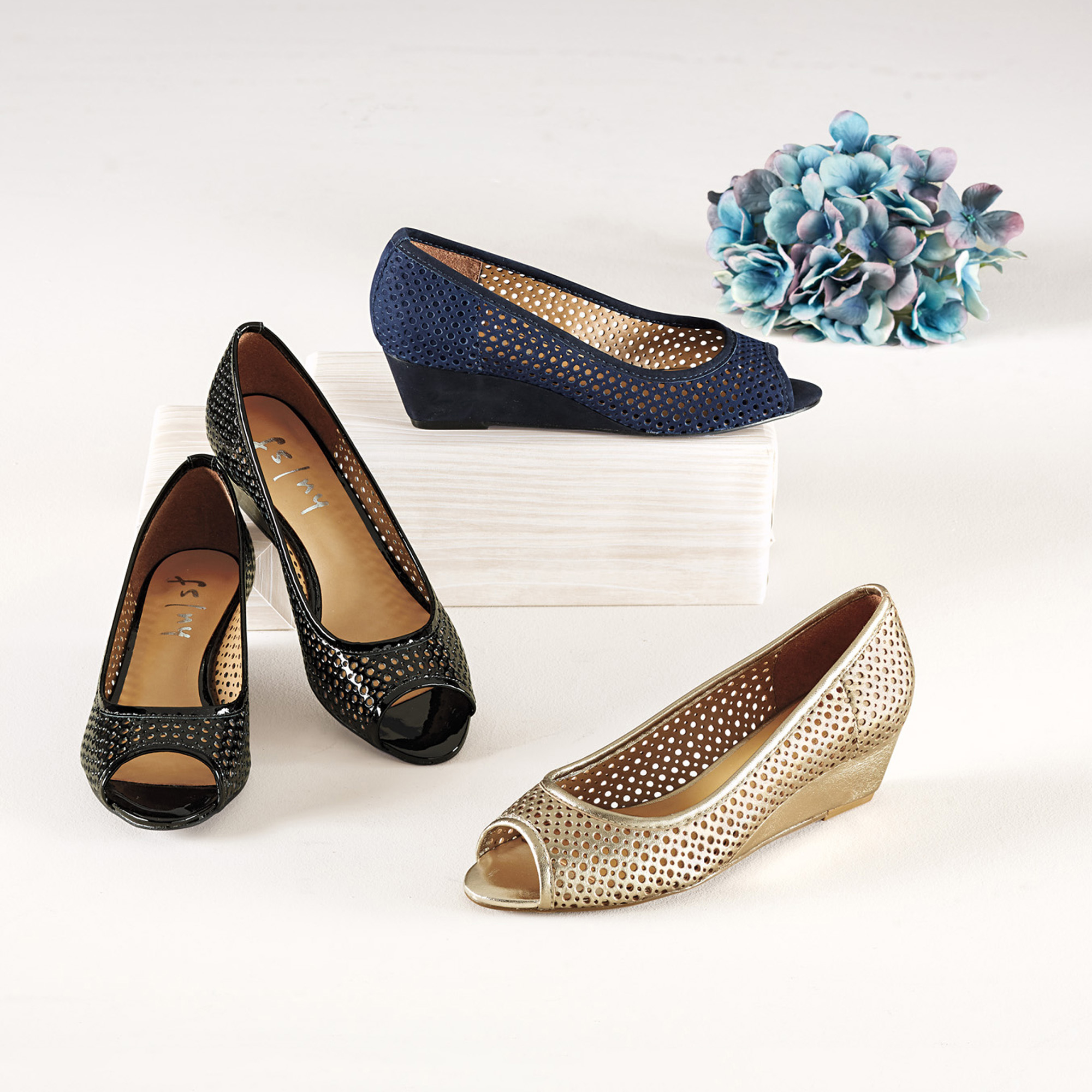 betina 2 perforated wedges
