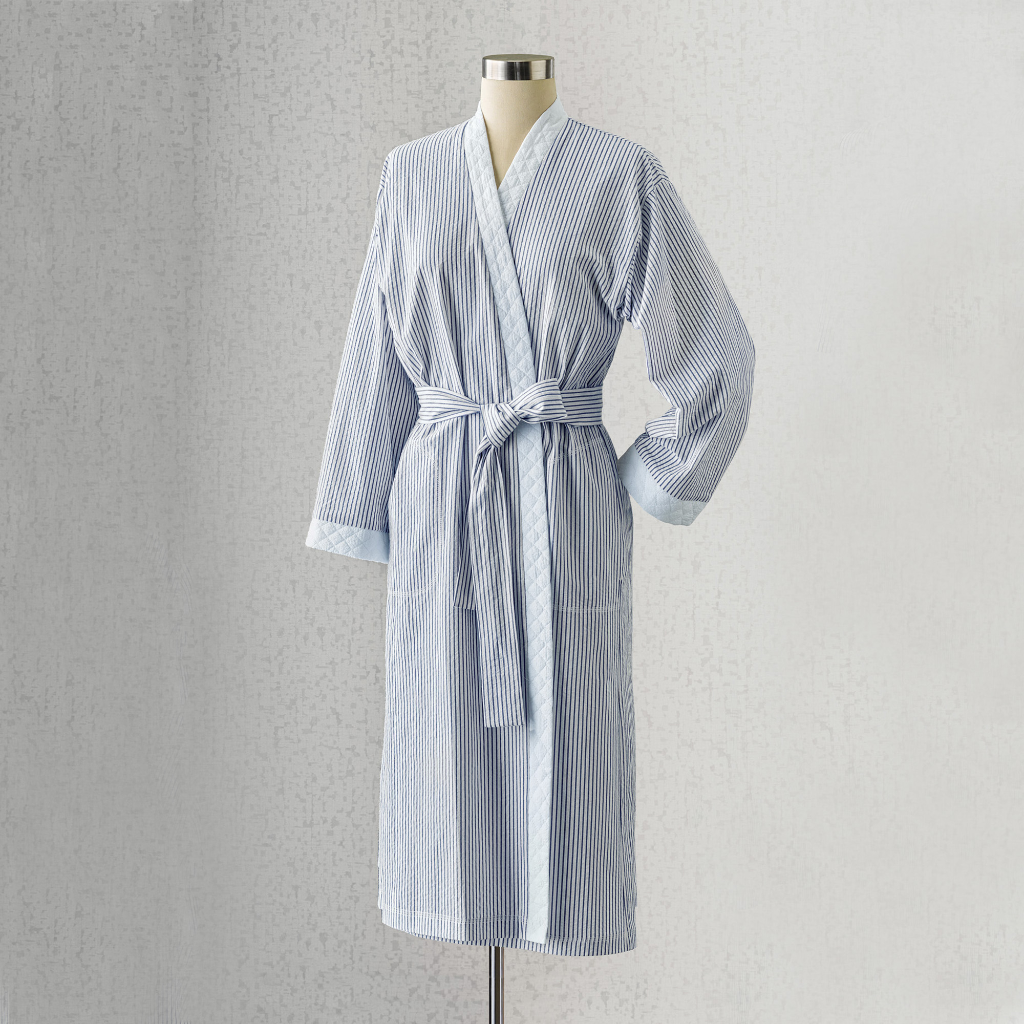 Navy Seersucker Robe Gump's