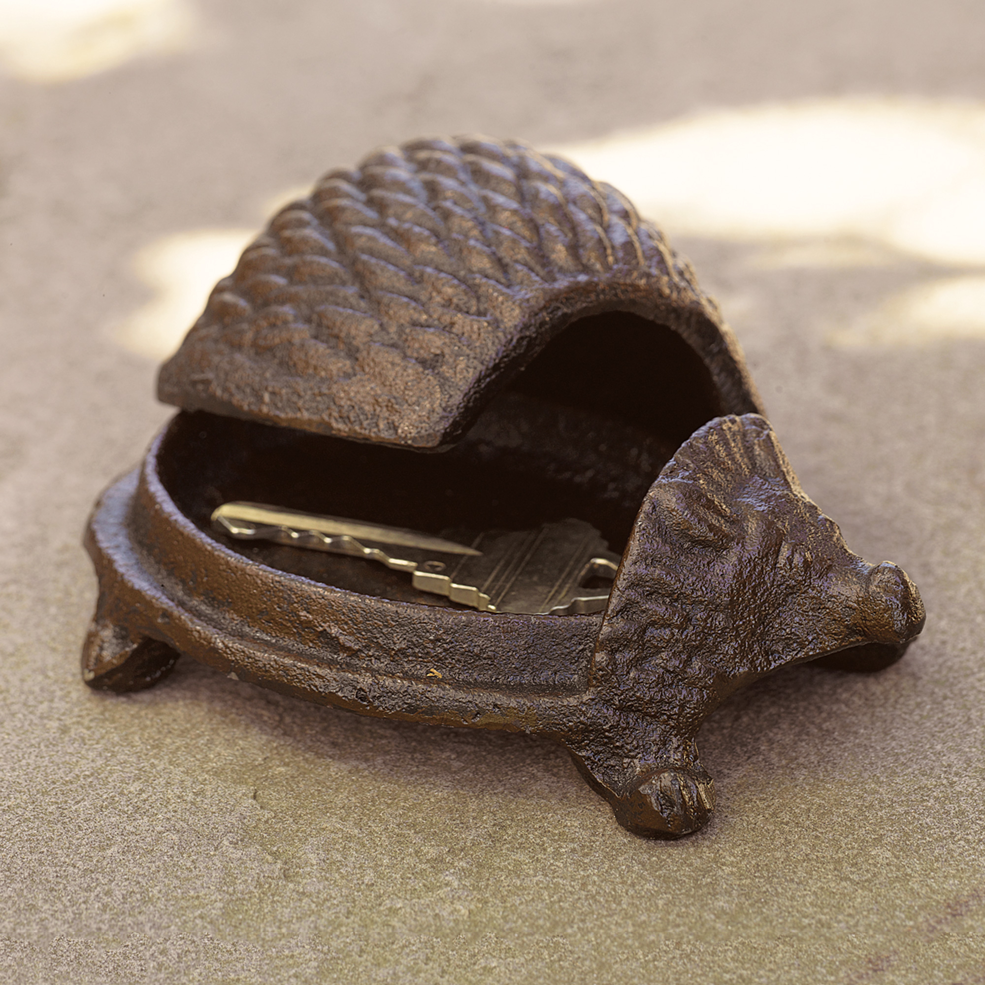 Hedgehog hide a key gump s