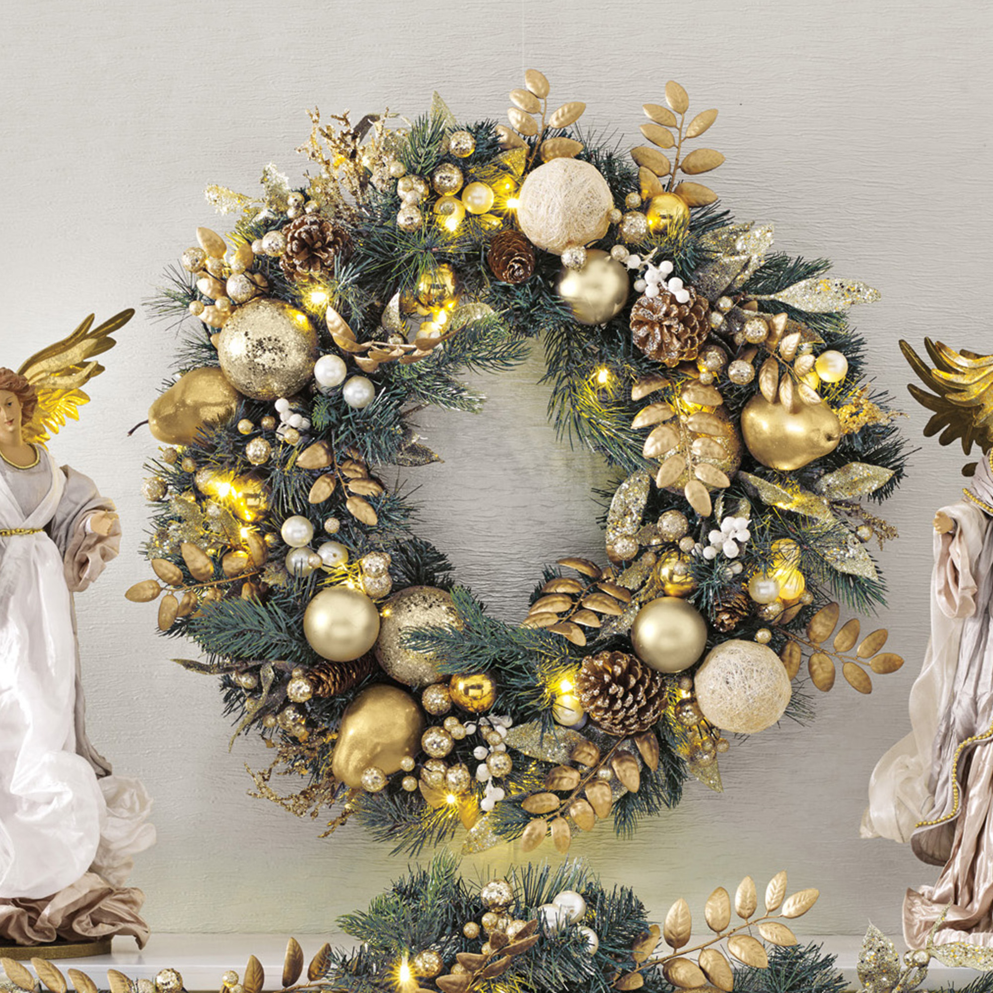 Pre-Lit Pearled Gold & Ivory Wreath | Gump's