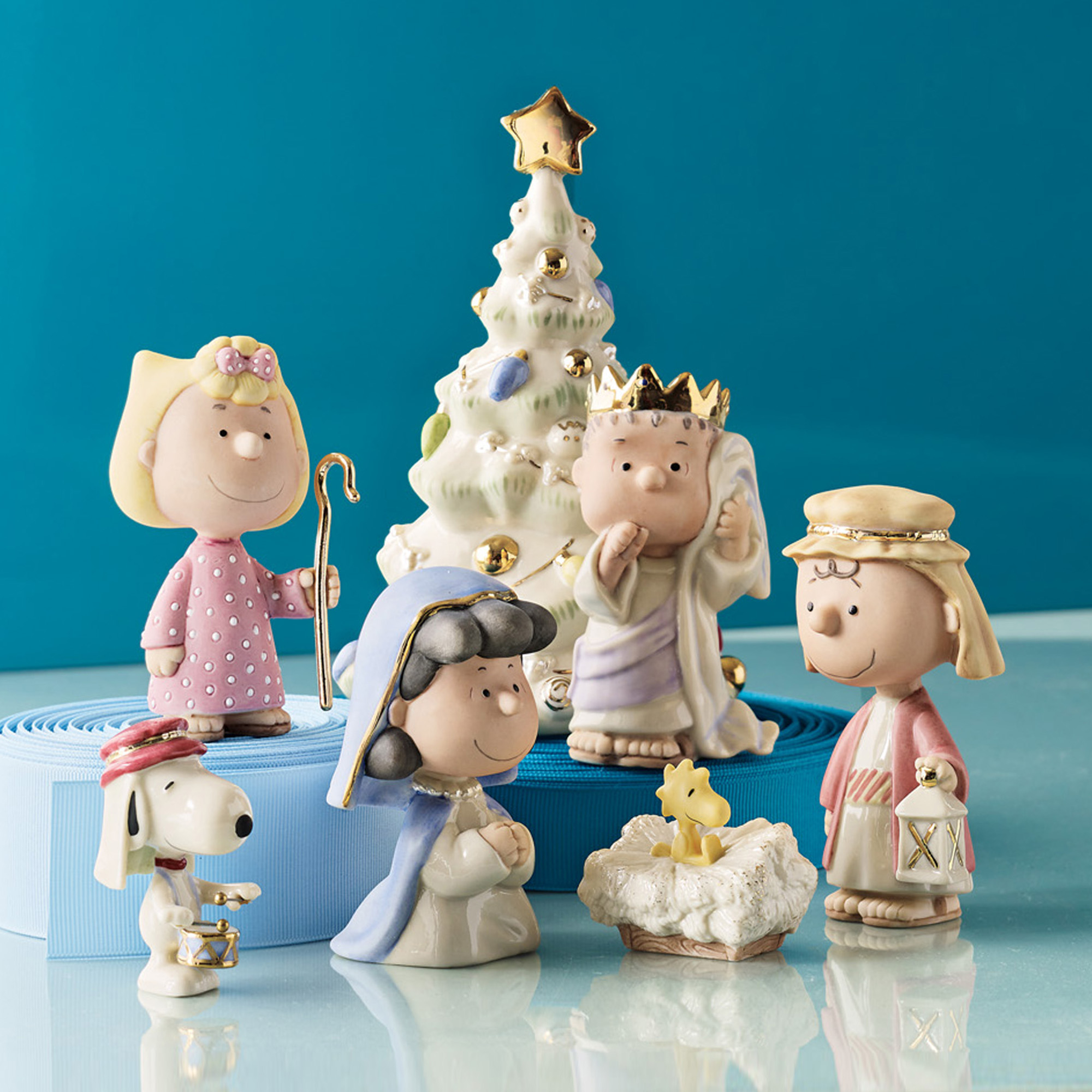 Charlie Brown Nativity Pageant Set | Gump's