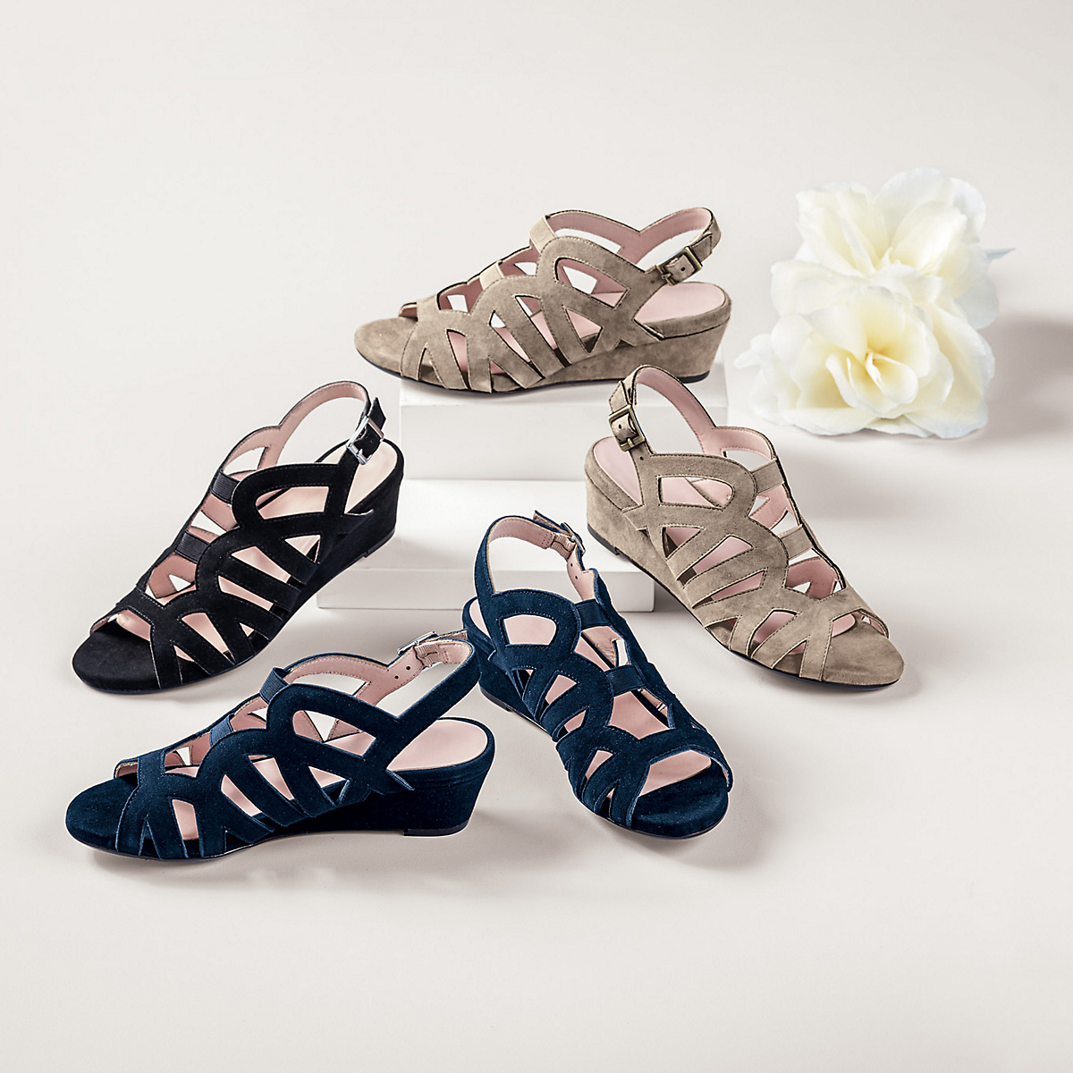 Taryn Rose Shel Sandals | Gump's